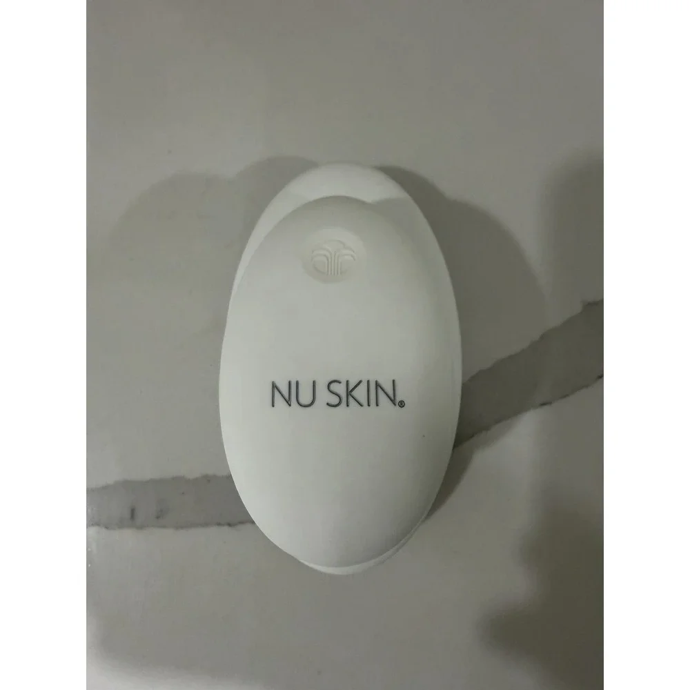 Nu Skin RenuSpa iO Handheld Body Massager Wireless Rechargeable White + Gel